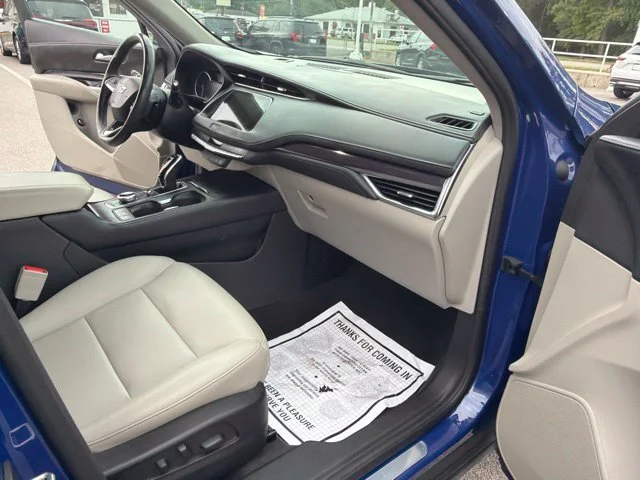 Used 2022 Blue Cadillac Luxury image 15