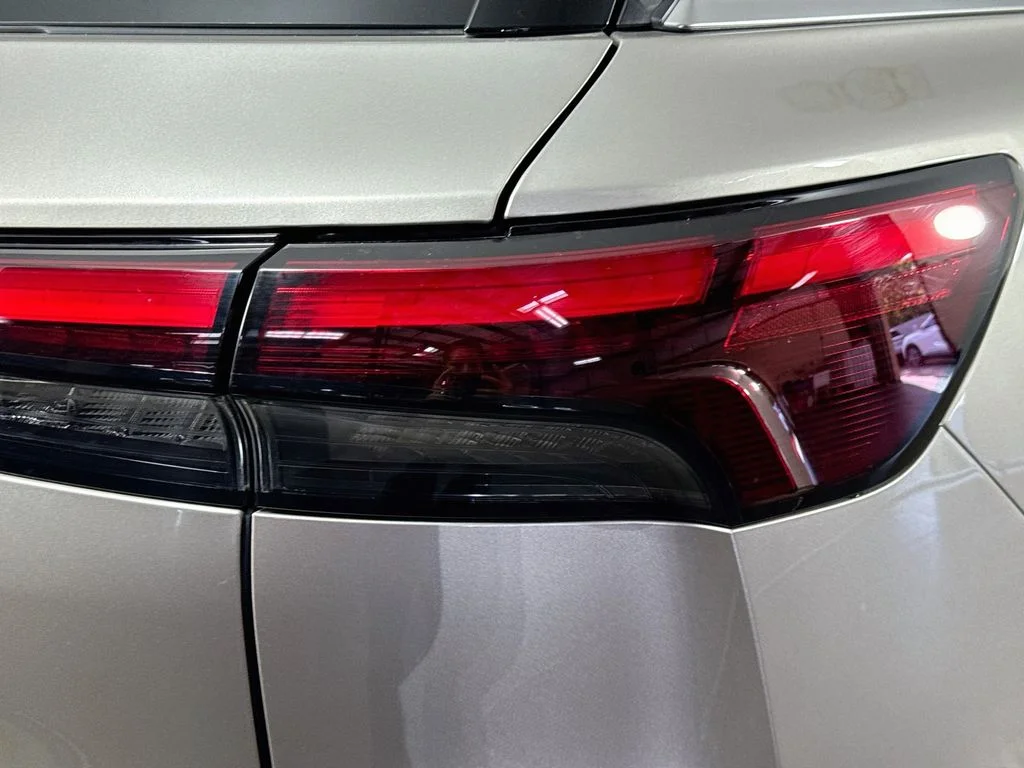 Certified Used 2023 Silver INFINITI LUXE image 37
