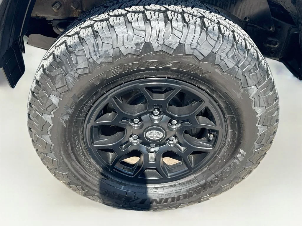 Used 2014 Silver Toyota Base image 35