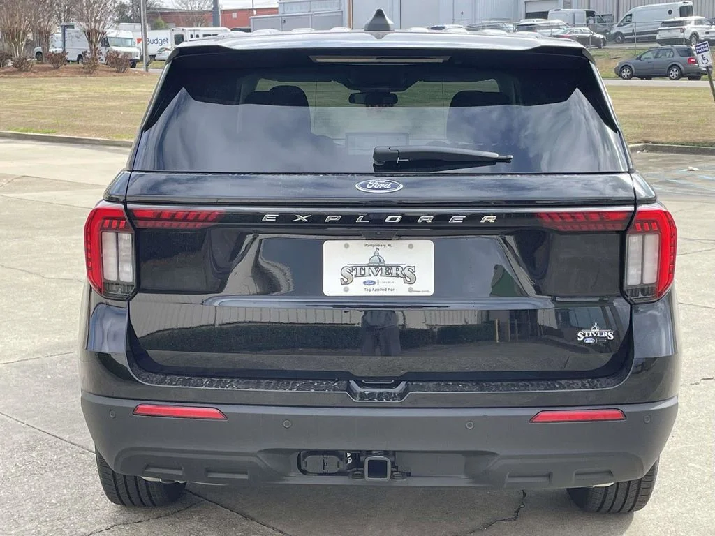 New 2026 Agate Black Metallic Ford Active 100A image 4