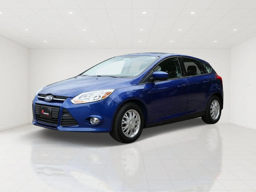 Used 2012 Ford Focus SE with VIN 1FAHP3K28CL267703 for sale in White Bear Lake, Minnesota
