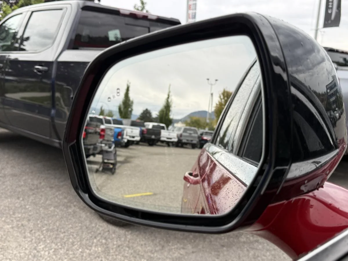 Used 2020 Red Lincoln Reserve Awd image 34