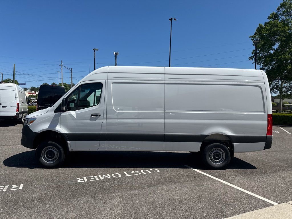 2025 Mercedes-Benz Sprinter Cargo Van Base - Photo 7