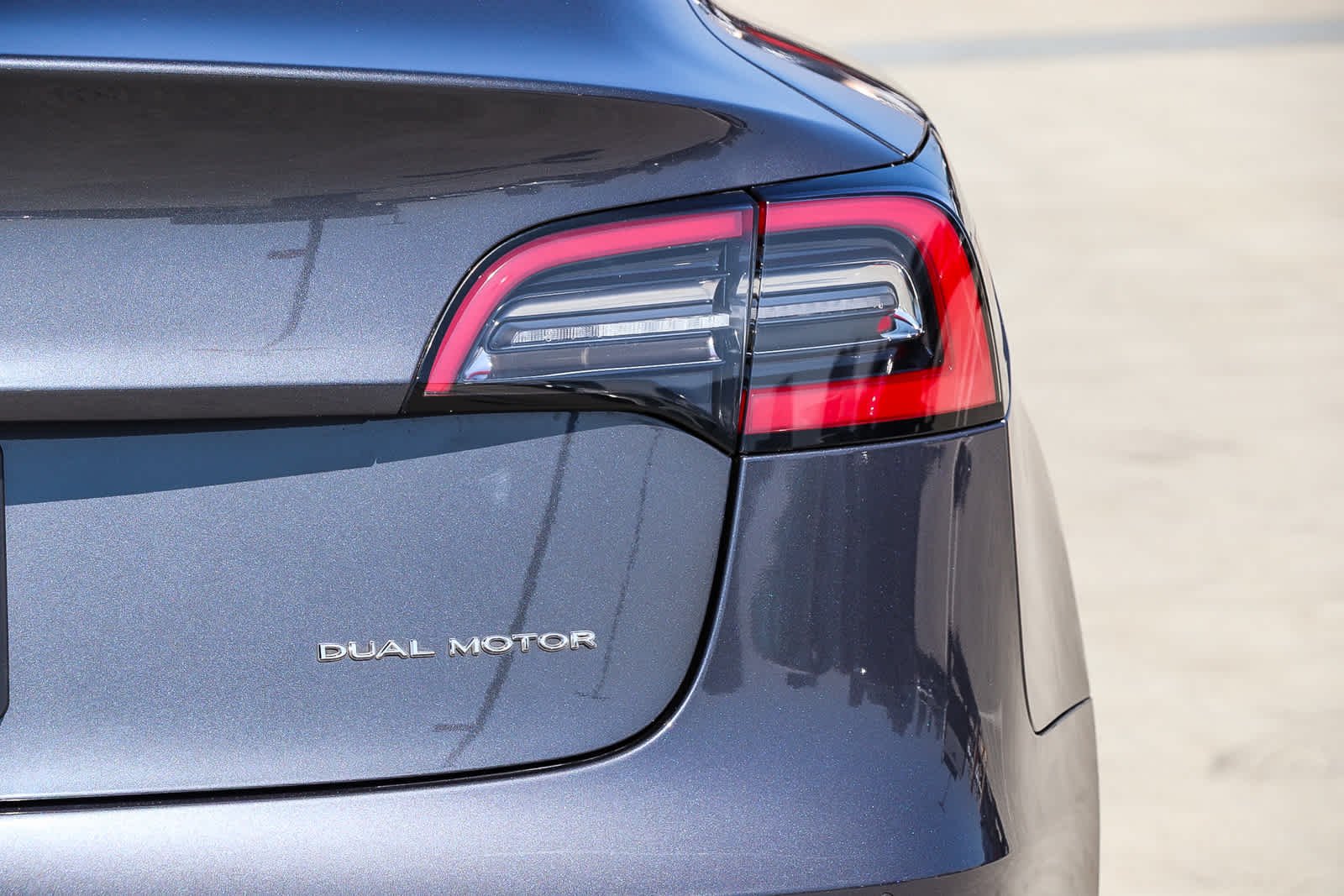 Used 2018 Black Tesla Long Range Battery image 9