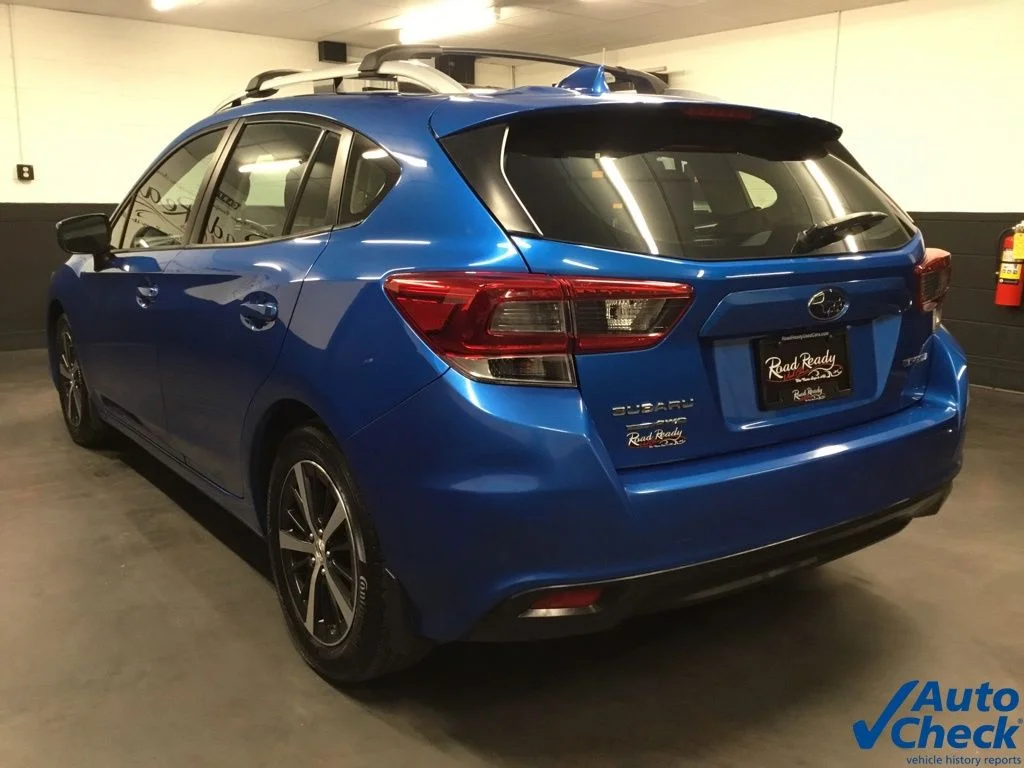 Used 2020 Blue Subaru Premium image 8