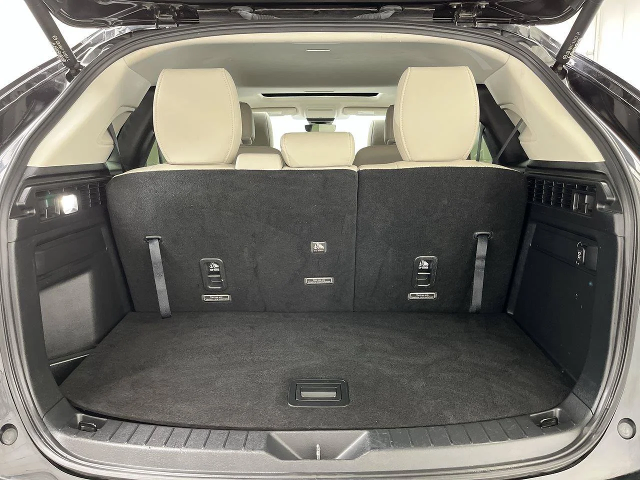 Used 2024 Black Mazda Preferred image 30