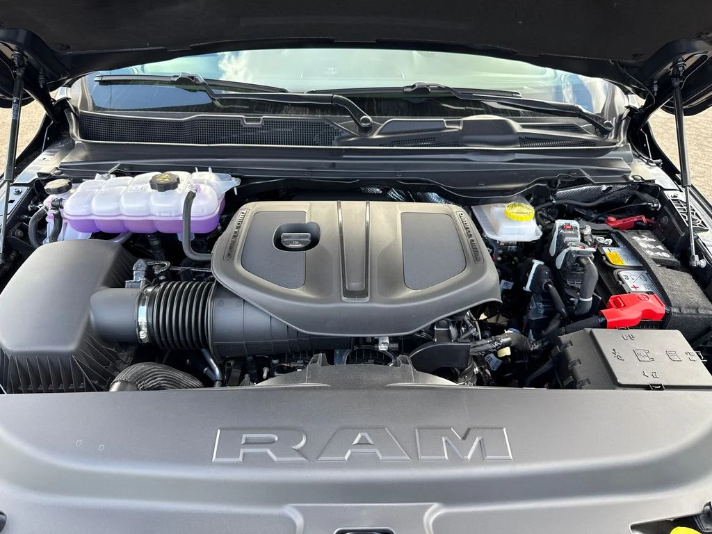2026 RAM 1500 Warlock - Photo 9