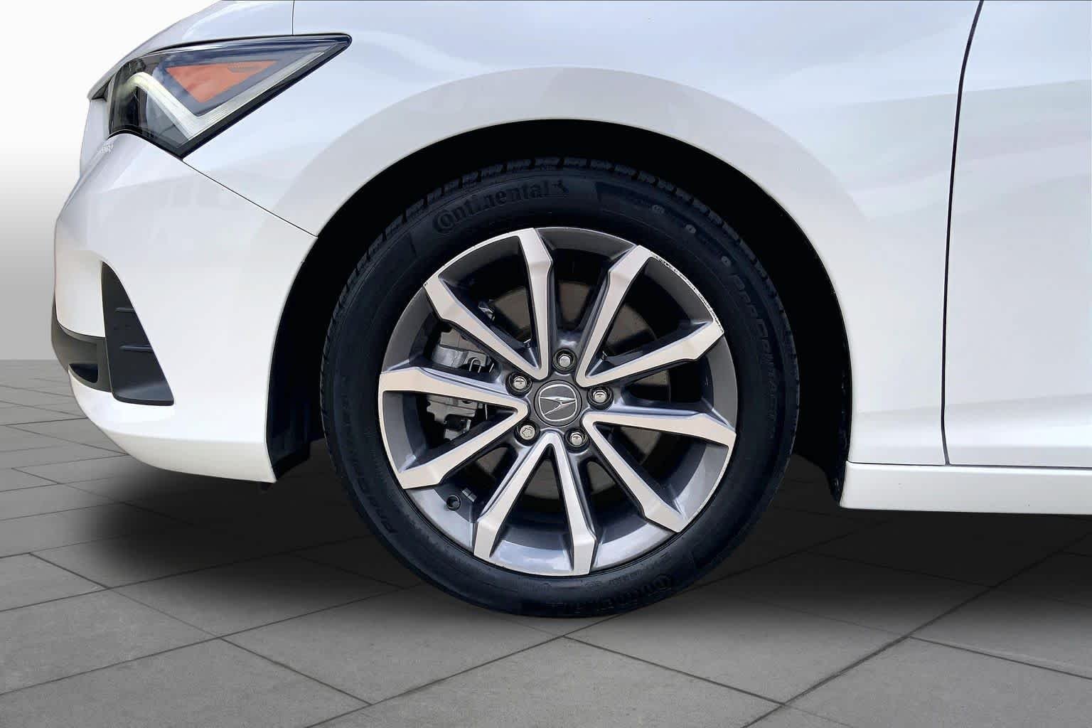Used 2023 Platinum White Pearl Acura  image 10