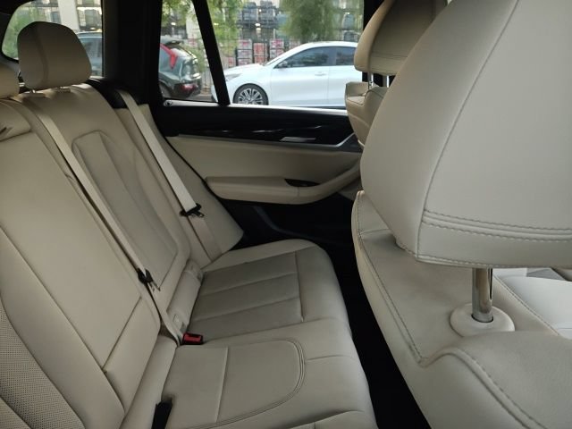 Used 2022 Mineral White Metallic BMW sDrive30i image 18