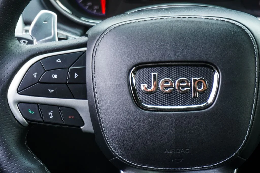 Used 2018 Black Jeep Trackhawk image 13