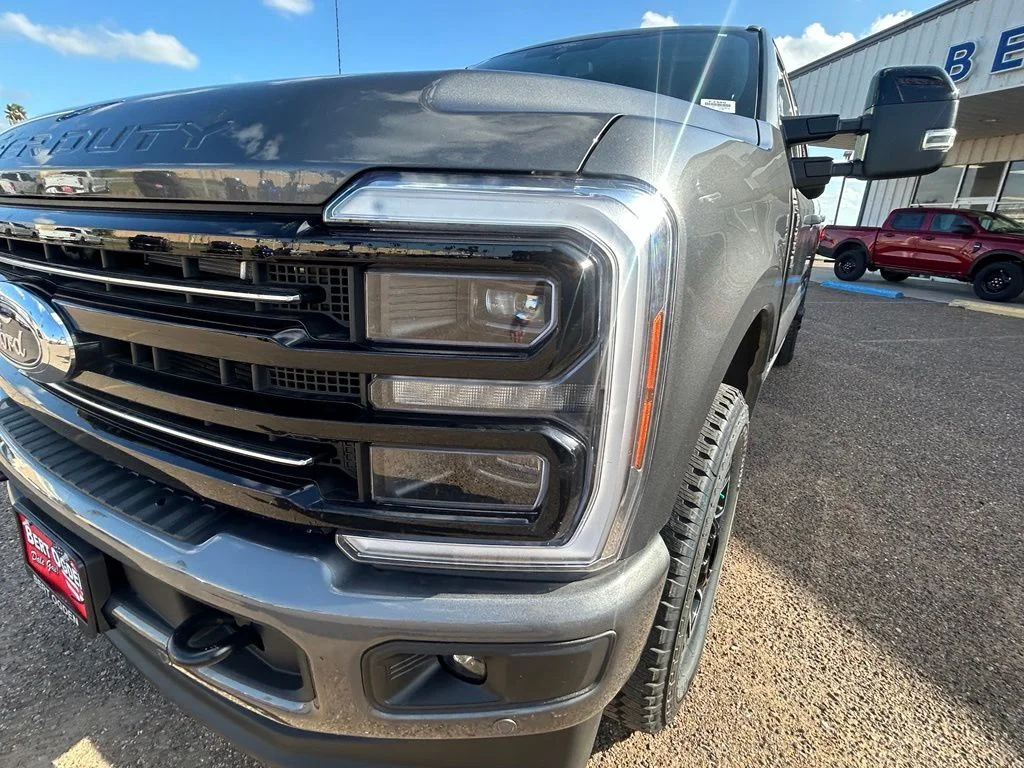 2026 Ford F-250 Super Duty Platinum - Photo 11
