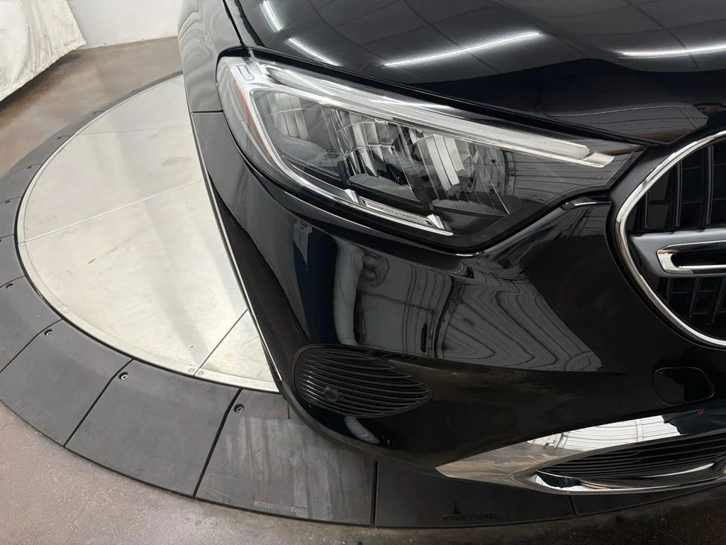 New 2027 Black Mercedes-Benz GLC 300 image 10