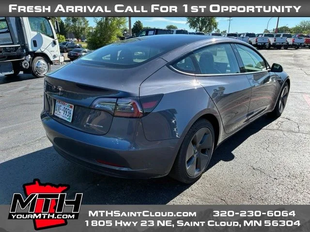 Used 2022  Tesla Long Range image 7