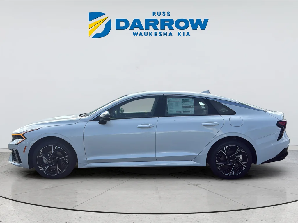 New 2026 Snow White Pearl Kia GT-Line image 2