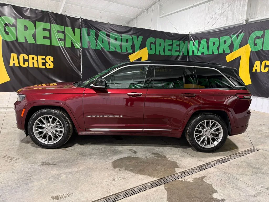 Certified Used 2025 Velvet Red Pearlcoat Jeep Summit image 4