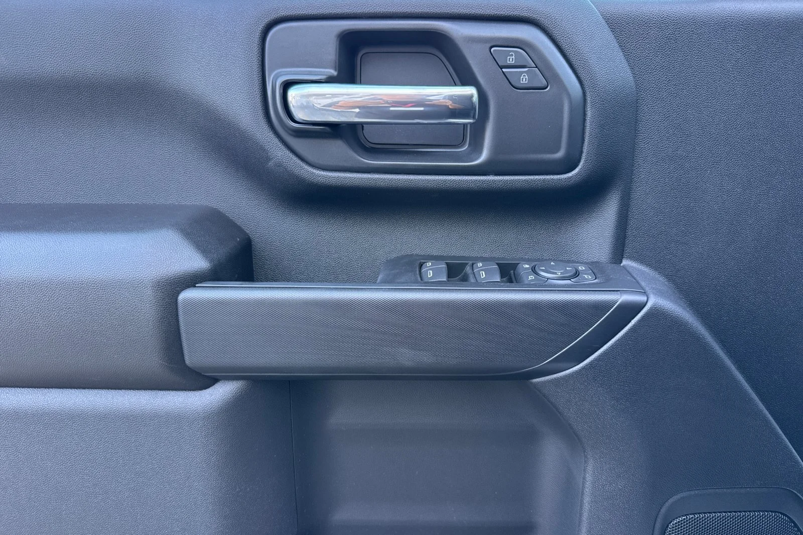 2026 Chevrolet Silverado 2500 HD WT view 10