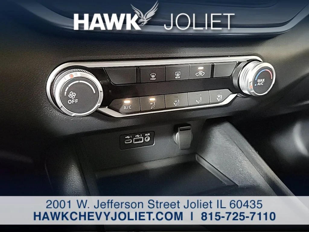 Used 2025 Red Nissan 2.5 SV image 18