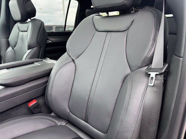 New 2026 High Gloss Black Exterior Paint Jeep Limited Reserve image 29
