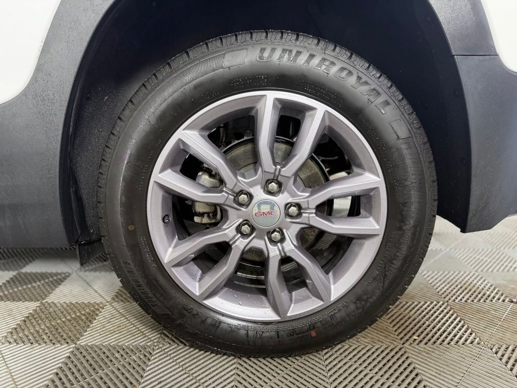 Certified Used 2023 White GMC SLT image 24