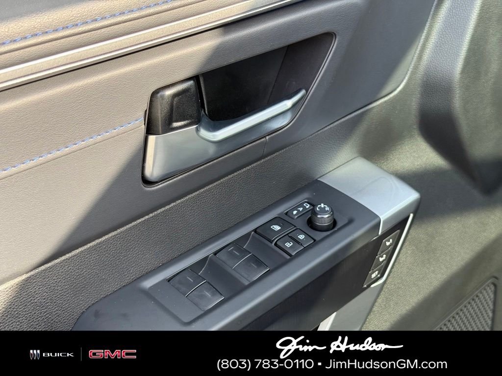 Used 2024  Toyota Platinum image 22
