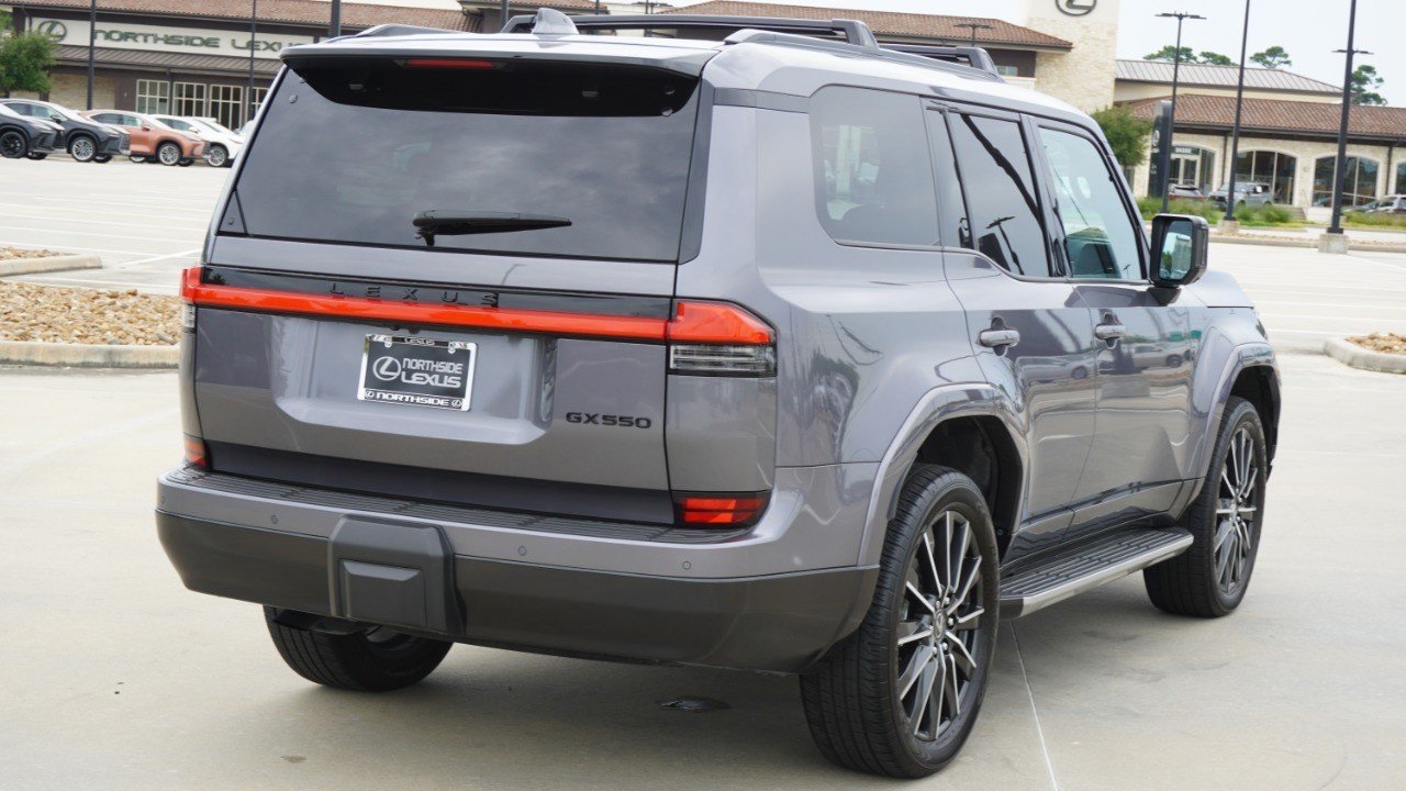 Used 2024 Gray Lexus GX 550 Luxury image 6