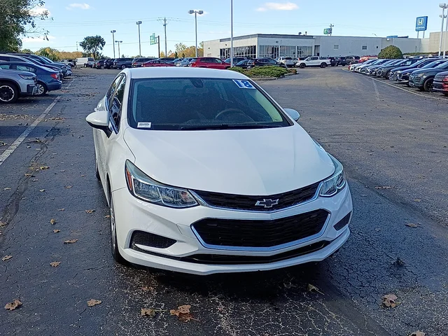 2018 Chevrolet Cruze LS Auto