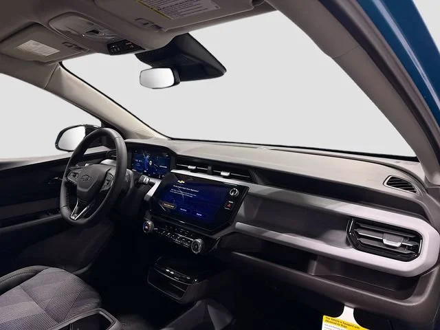 2027 Chevrolet Bolt LT - Photo 32