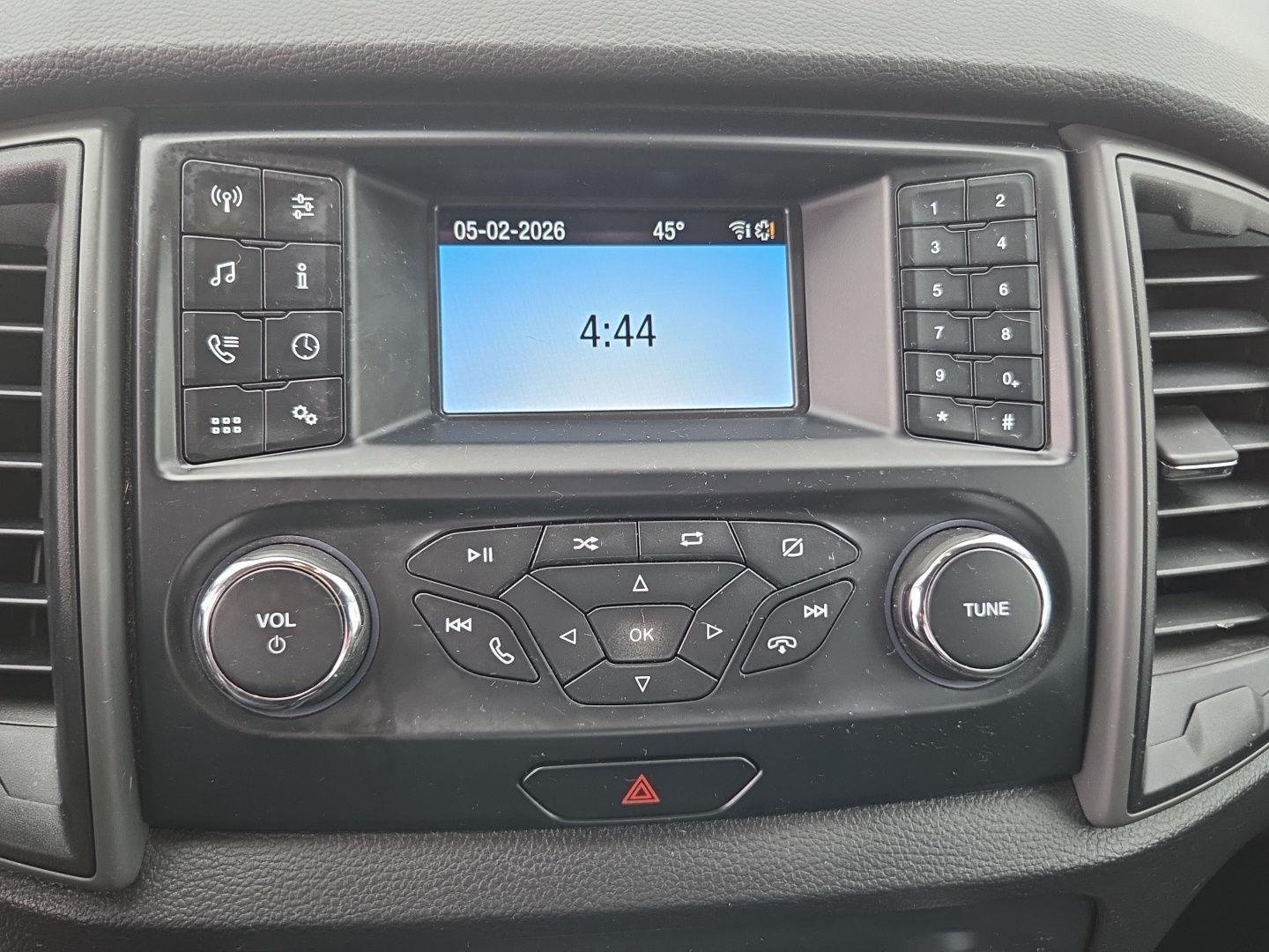 Used 2019 Oxford White Ford XL image 12