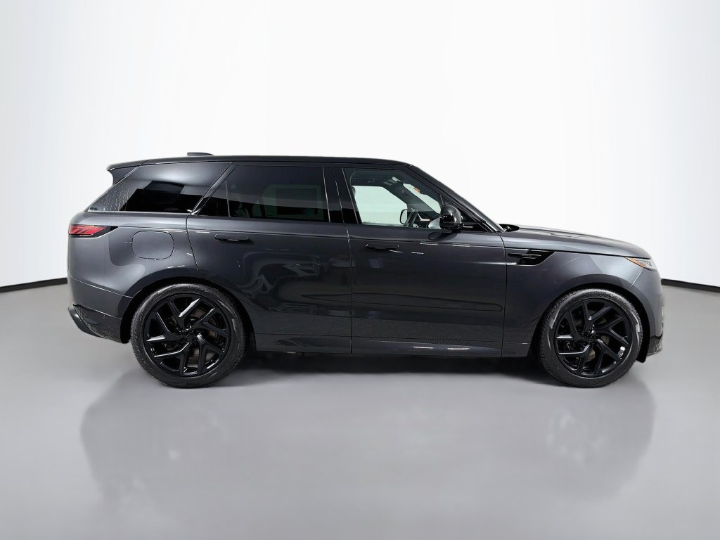 New 2027 Carpathian Grey Land Rover  image 4