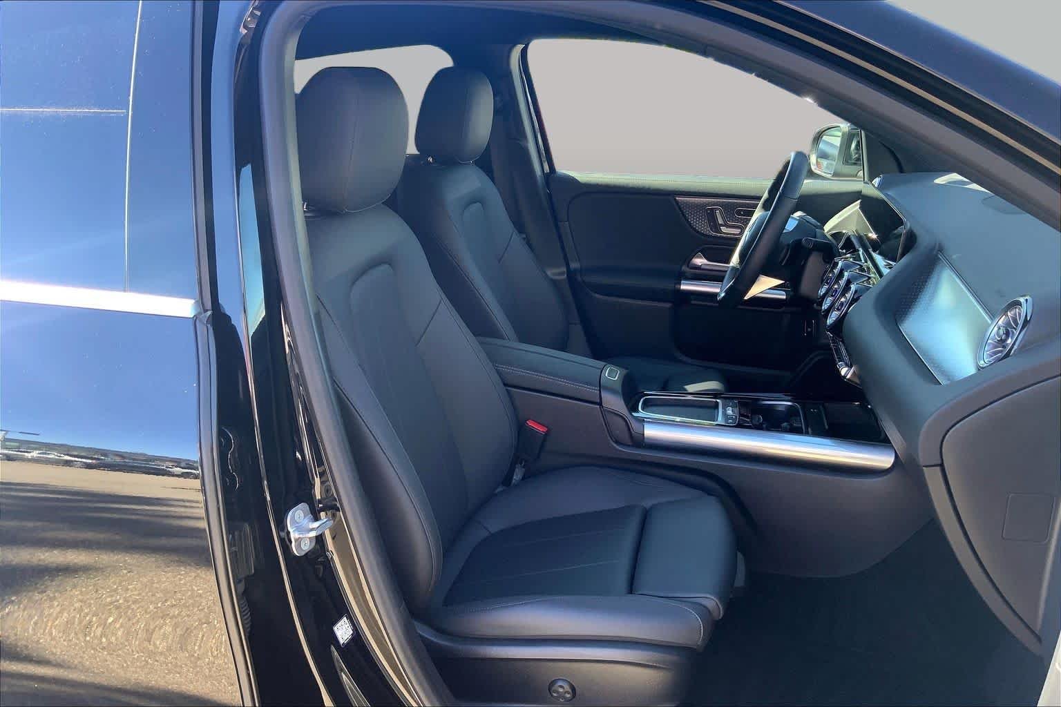New 2026 Night Black Mercedes-Benz GLA 250 image 8