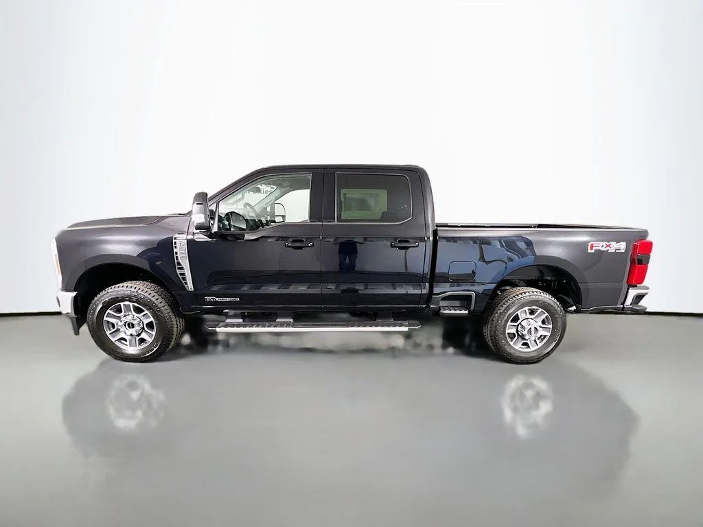 New 2026 Agate Black Metallic Ford Lariat image 6