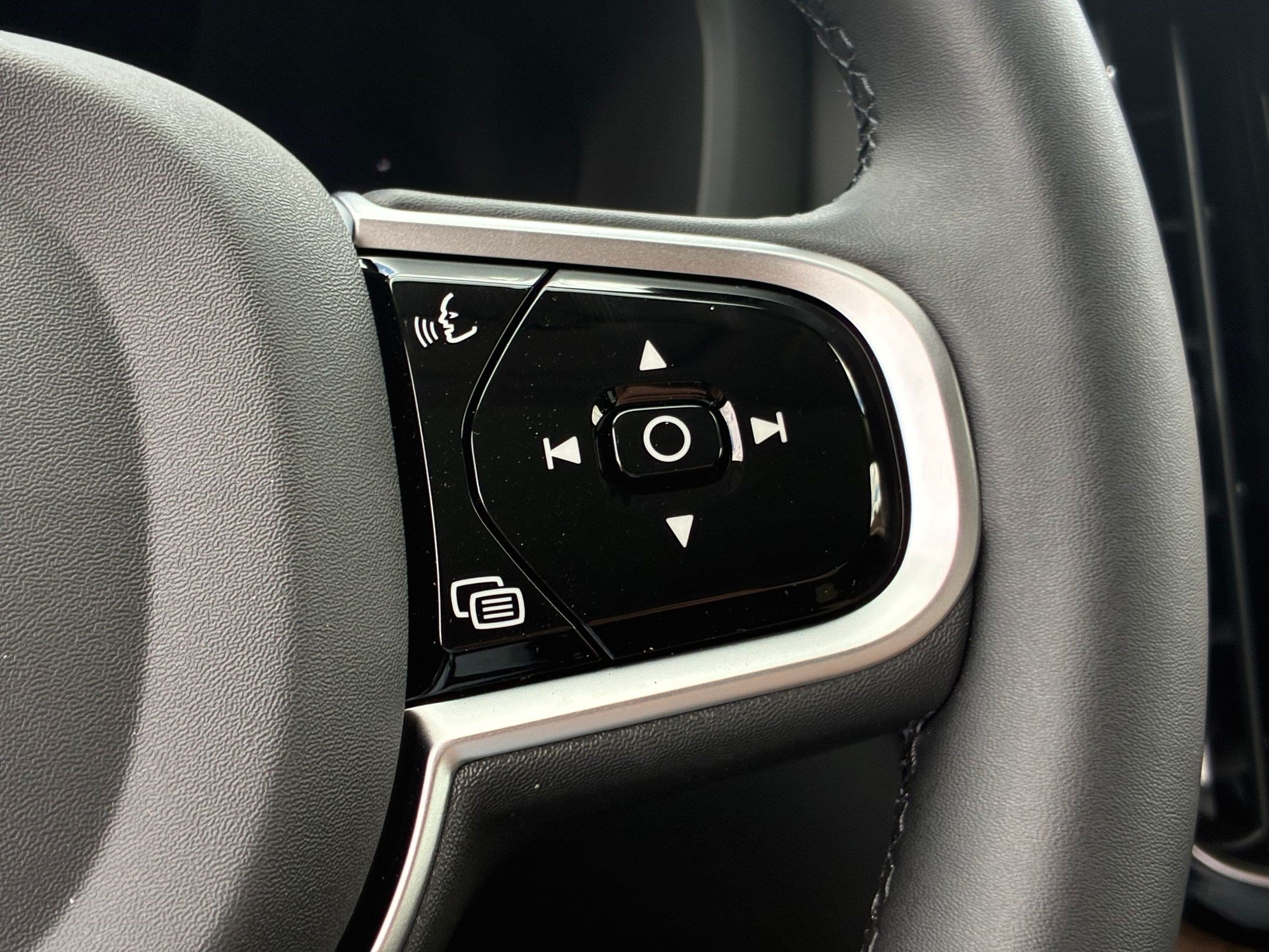 New 2026 Onyx Black Volvo Plus image 16