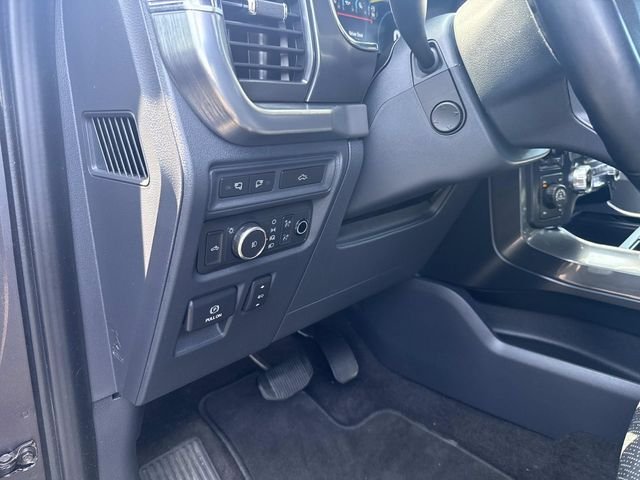 Used 2022 Agate Black Metallic Ford Lariat image 24