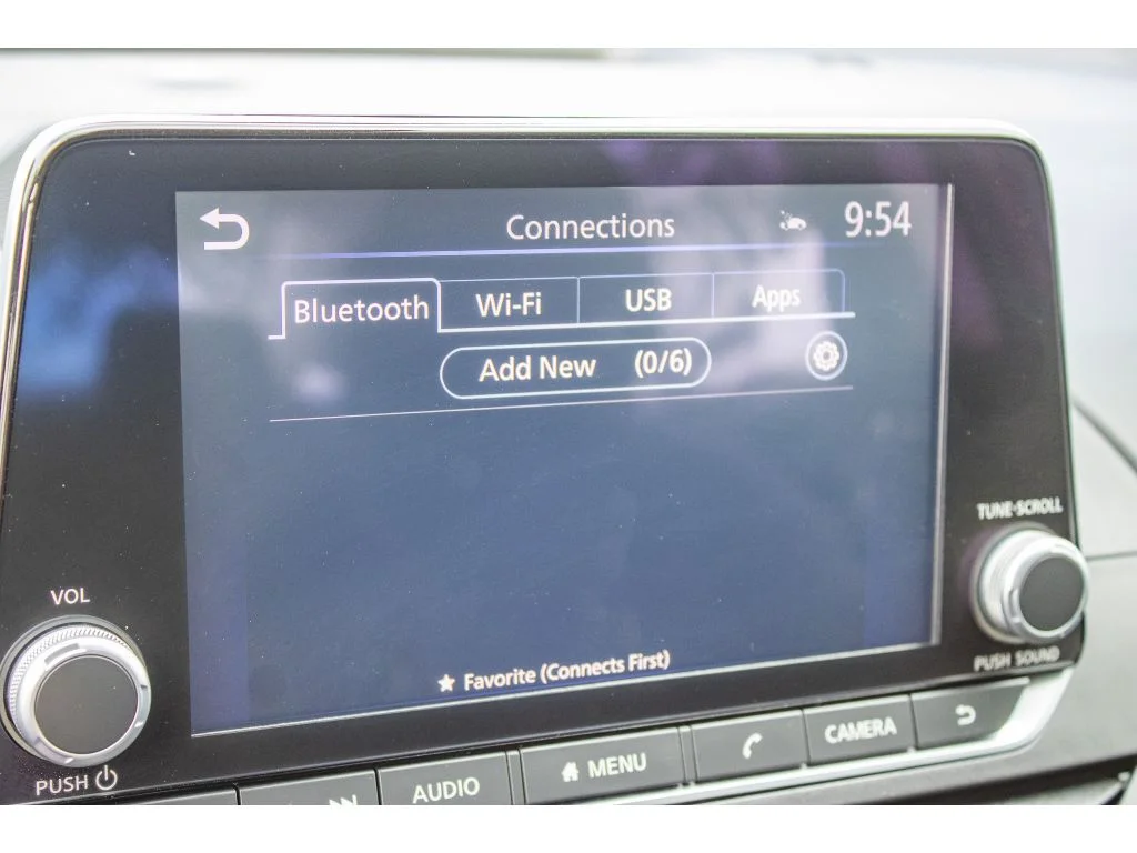 Used 2025 Garnet Pearl Metallic Nissan SV image 44