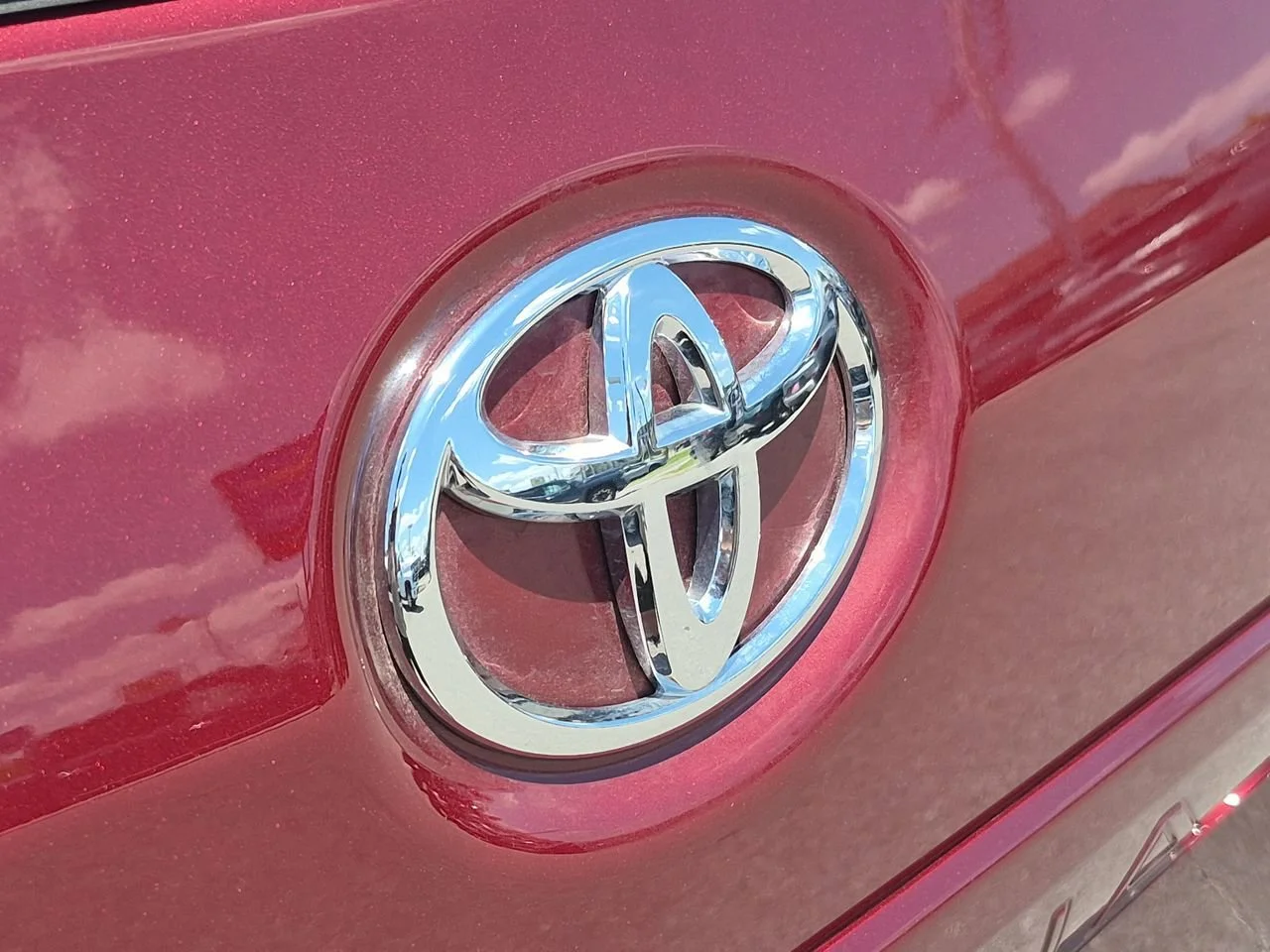 Used 2019 Red Toyota SE image 33