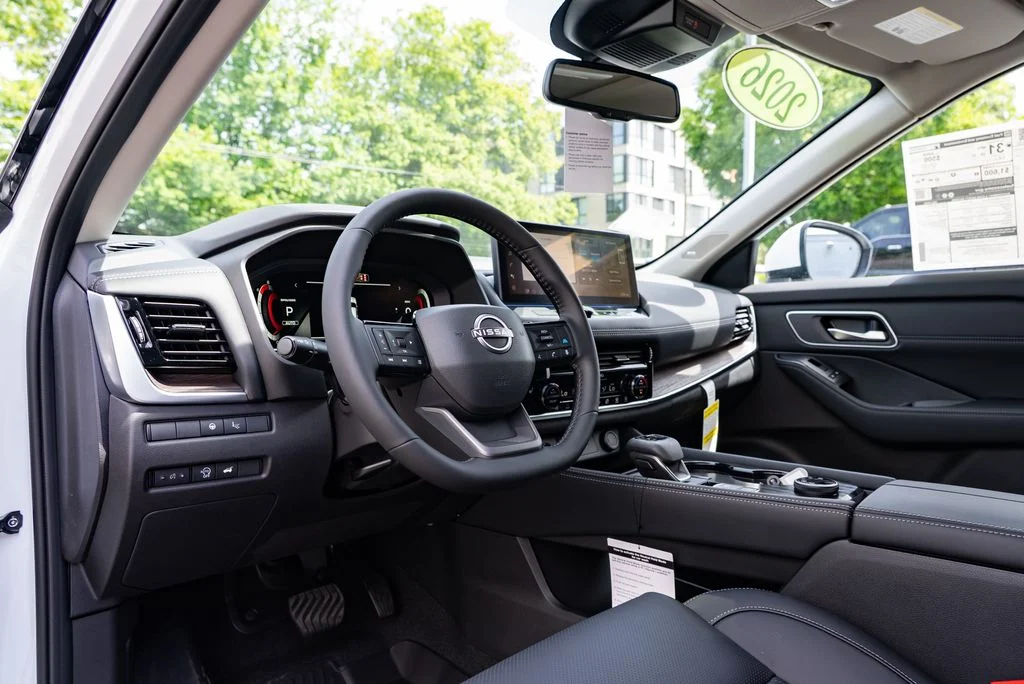 New 2026 Everest White Pearl TriCoat Nissan Platinum image 23