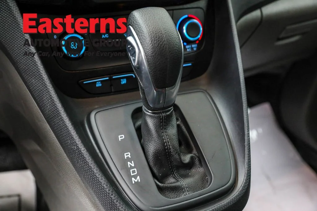Used 2021 White Ford XL image 13
