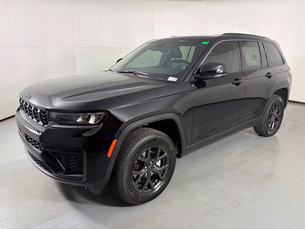 New 2027 High-Gloss Black Paint Jeep Altitude image 4