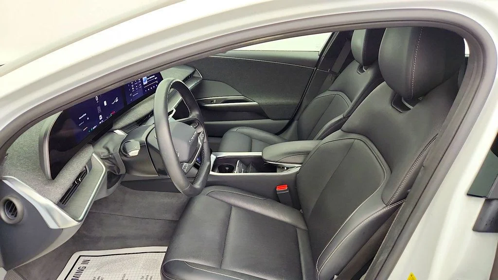 Used 2023 Stellar White Lucid Pure AWD image 12