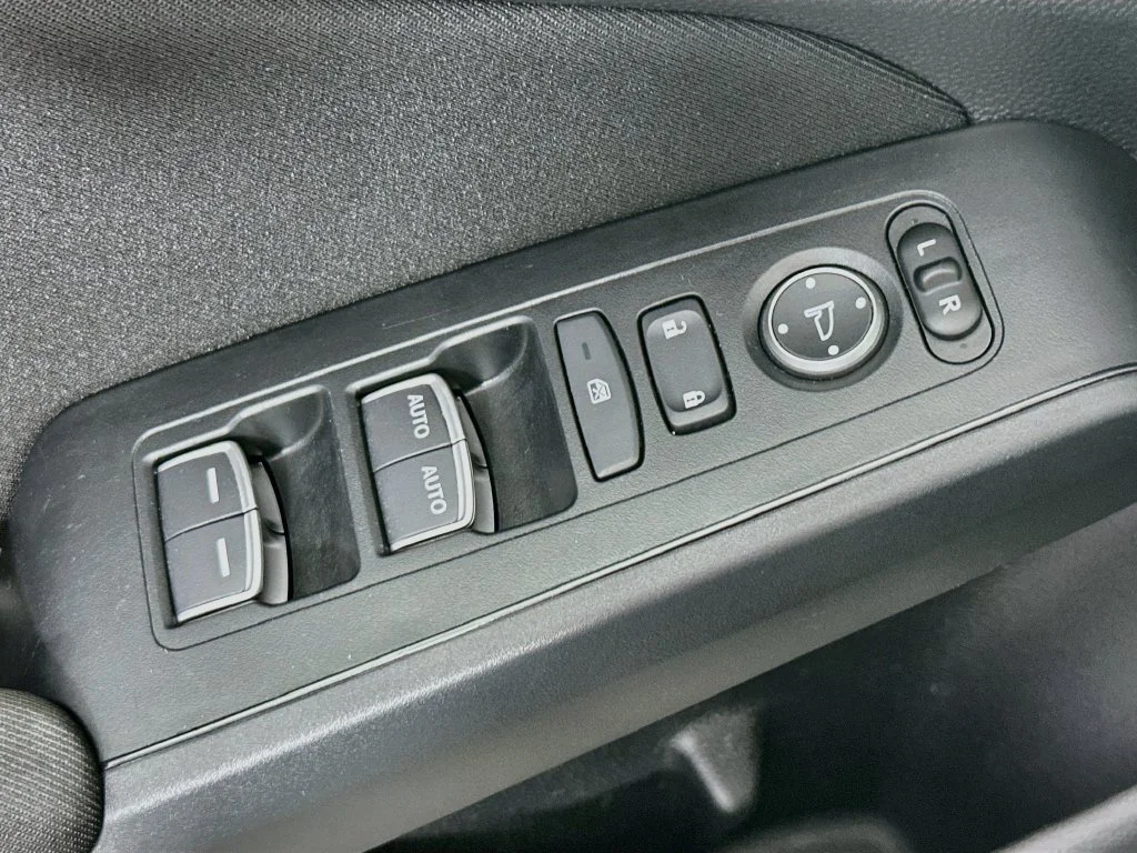 Used 2025 Gray Honda Sport image 18
