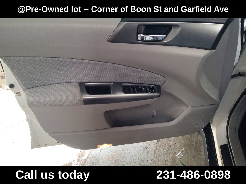 Used 2011 White Subaru 2.5X image 15