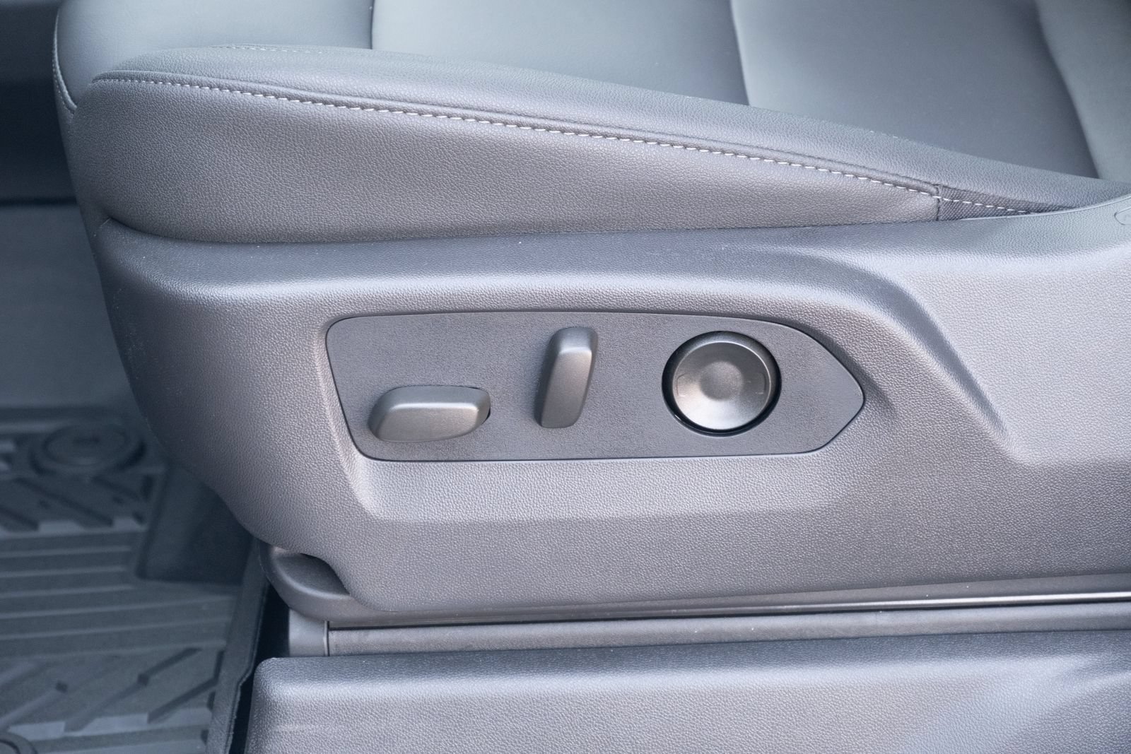 2026 Chevrolet Silverado 1500 RST - Photo 12