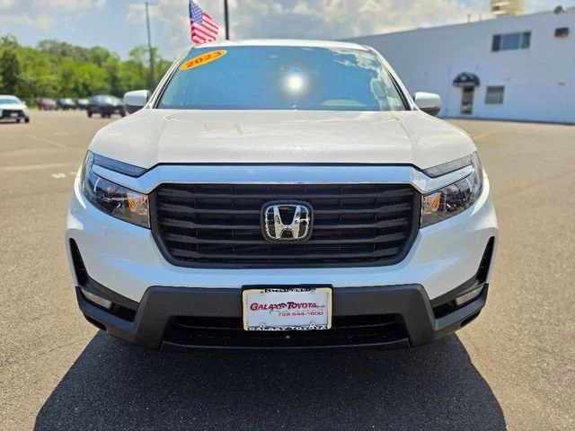 Used 2023 White Honda RTL image 2