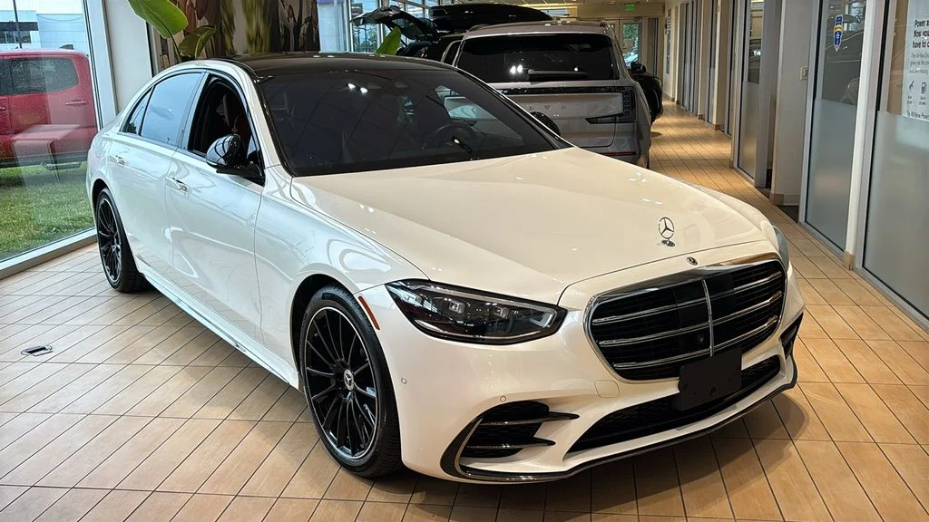 Used 2023 White Mercedes-Benz S 580 image 2