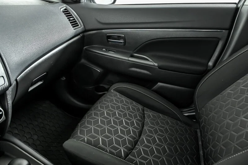 2022 Mitsubishi Outlander Sport ES - Photo 28