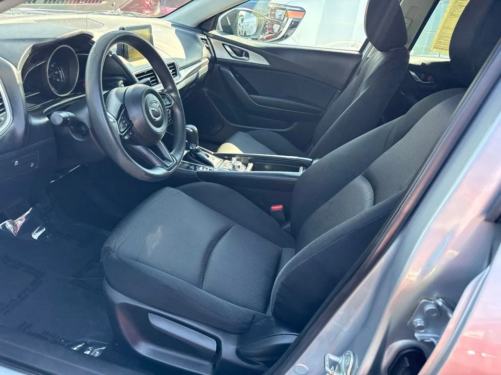 Used 2018 Silver Mazda Sport image 3