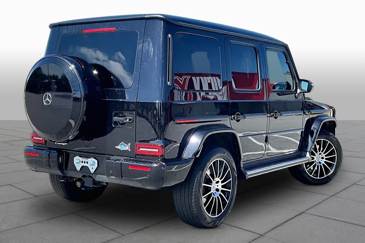 Used 2022 Obsidian Black Metallic Mercedes-Benz G 550 image 13