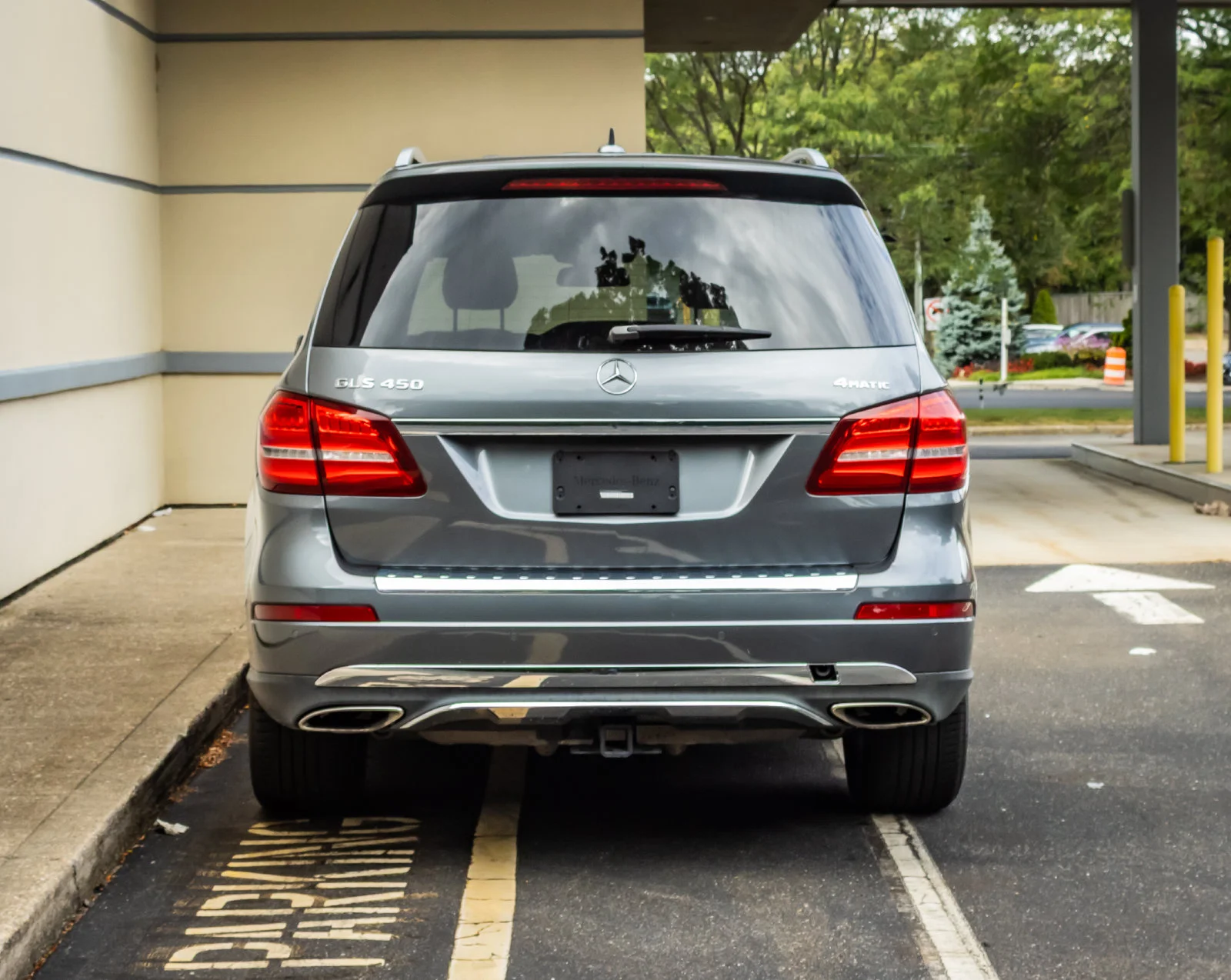 Used 2019 Gray Mercedes-Benz GLS 450 image 6