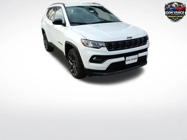 New 2026 Bright White Clearcoat Jeep Latitude image 7
