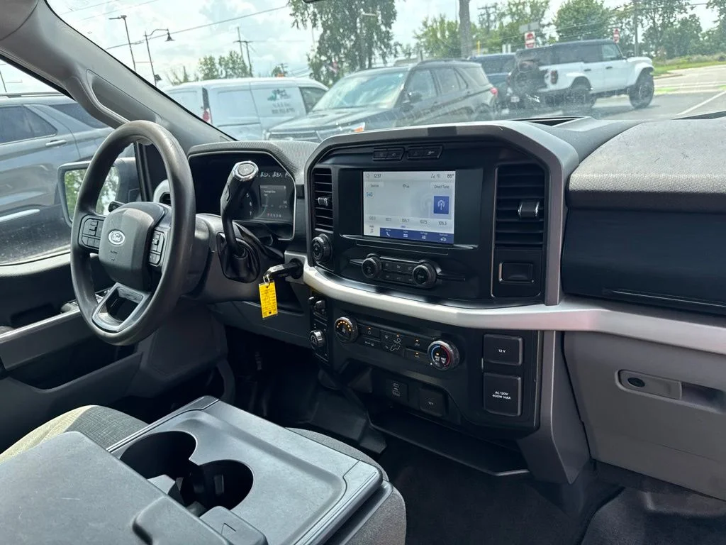 Used 2021 Oxford White Ford XLT image 34